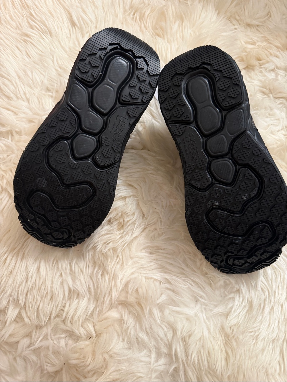 New Balance Fresh Foam Kaiha Road women black sneaker shoe - Picture 6 of 7